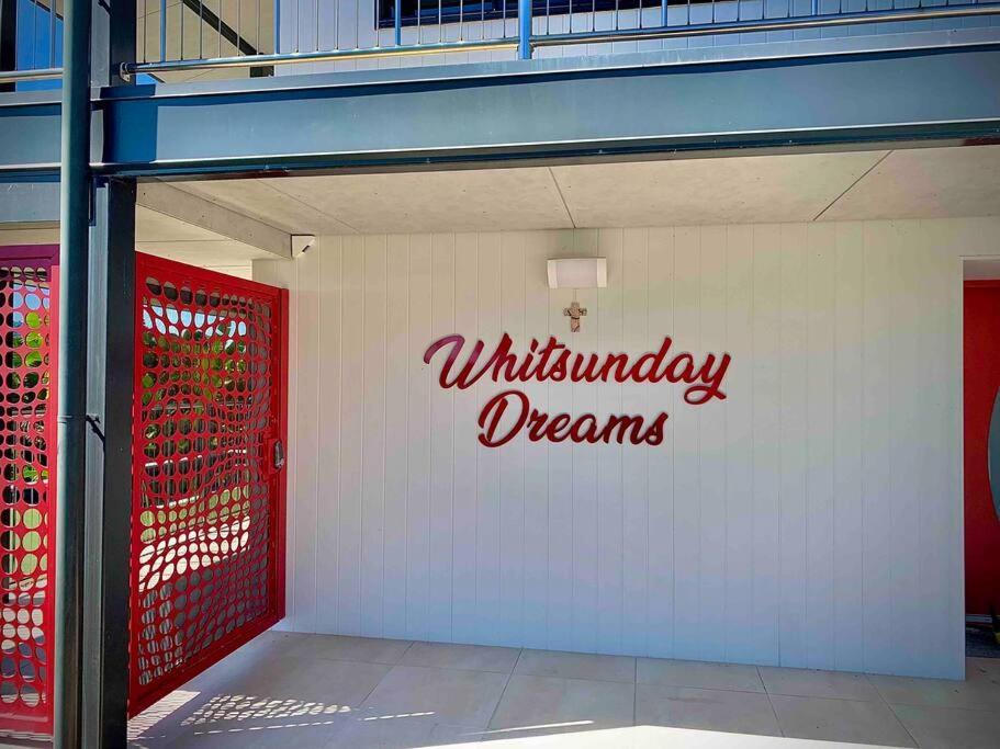 Whitsunday Dreams Lägenhet Airlie Beach Exteriör bild